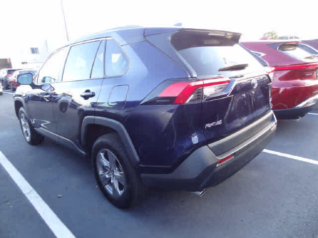 Used 2024 Toyota RAV4 XLE FWD image 5