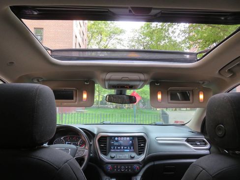 Used 2017 GMC Acadia SLE w/ Driver Alert Package I image 12