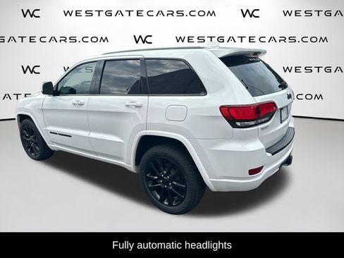 Used 2017 Jeep Grand Cherokee Altitude RWD image 30