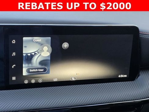 New 2026 Nissan Kicks SR FWD image 20