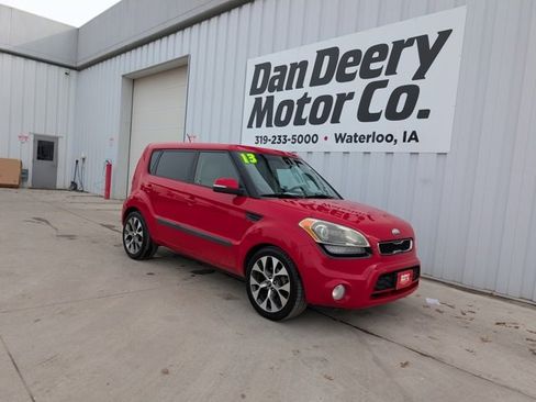 Used 2013 Kia Soul ! w/ Premium Pkg image 1