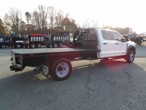 Used 2024 Ford F550 4x4 Crew Cab Super Duty image 8