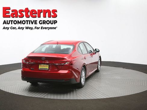 Used 2025 Toyota Camry LE FWD image 38