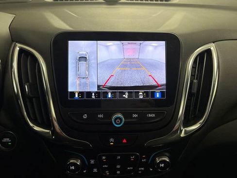 Used 2023 Chevrolet Equinox LT image 35