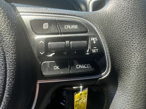 Used 2018 Kia Sportage LX FWD image 16