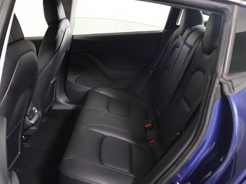Used 2021 Tesla Model 3 Long Range image 26