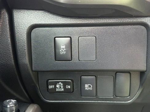 Used 2022 Toyota Tacoma SR5 AWD/4WD image 29