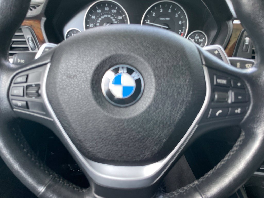 Used 2015 BMW 328i xDrive Wagon AWD/4WD image 17