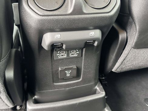 New 2025 Jeep Wrangler Unlimited Rubicon 392 image 31