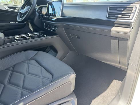 New 2026 Volkswagen Atlas Cross Sport SE image 11