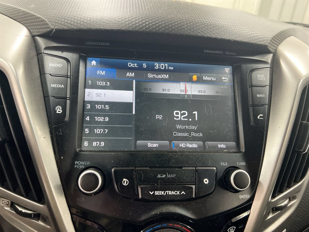 Used 2016 Hyundai Veloster w/ Option Group 03 FWD image 14