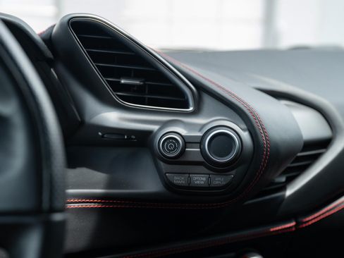 Used 2017 Ferrari 488 Spider RWD image 44