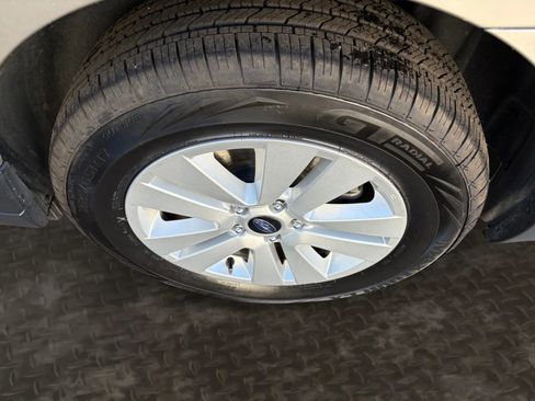 Used 2019 Subaru Outback 2.5i Premium image 31