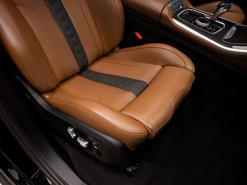 Used 2022 BMW X5 M w/ Executive Package AWD/4WD image 68