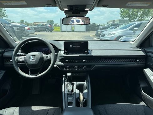 Used 2023 Honda Accord EX image 15