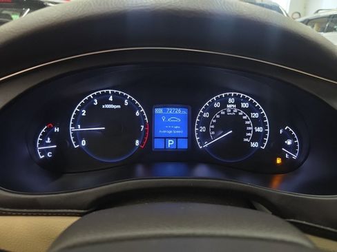 Used 2013 Hyundai Genesis 3.8 w/ Premium Pkg RWD image 17