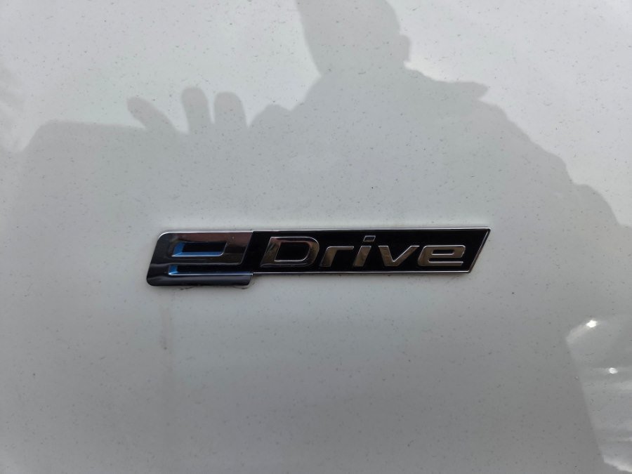 Used 2018 BMW 530e RWD image 16