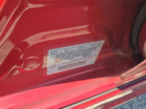 Certified 2016 Nissan Versa Note SR FWD image 31