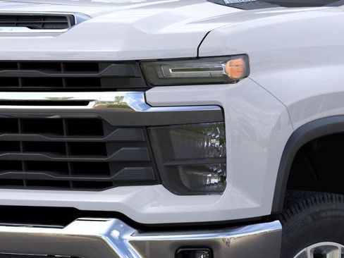New 2026 Chevrolet Silverado 3500 LT w/ Convenience Package AWD/4WD image 10