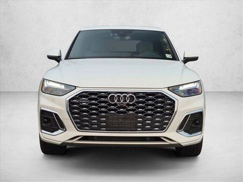 Used 2023 Audi Q5 2.0T Premium Plus w/ Premium Plus Package AWD/4WD image 2