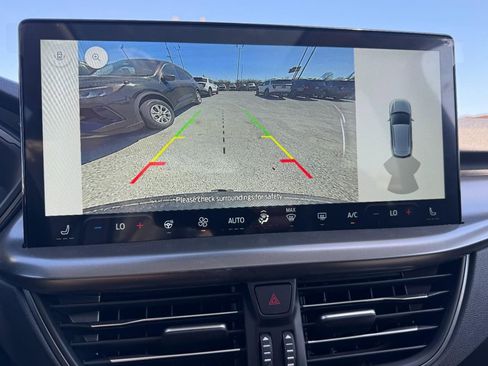 New 2025 Ford Escape SE w/ Class II Trailer Tow Package image 17