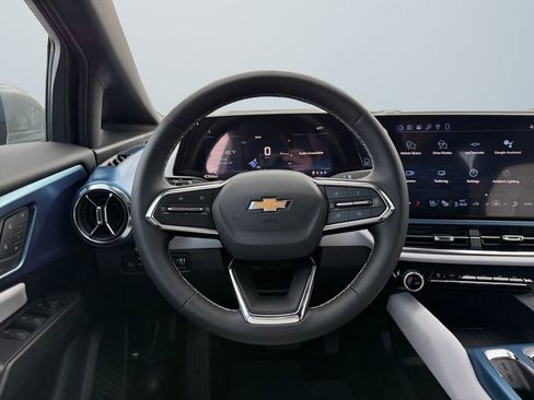 New 2026 Chevrolet Equinox EV LT image 12