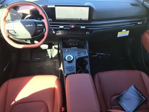 New 2026 Kia Sportage SX Prestige image 17