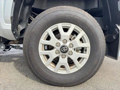 Certified 2024 Toyota Tacoma SR AWD/4WD image 47