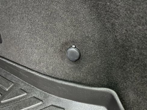 Used 2017 Buick Envision Premium w/ Driver Confidence Package image 29