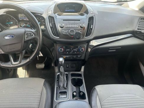 Used 2018 Ford Escape SE w/ SE Sport Appearance Package image 11