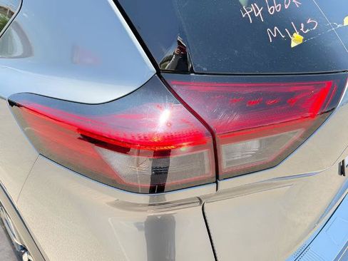 Certified 2024 Nissan Rogue SL FWD image 25