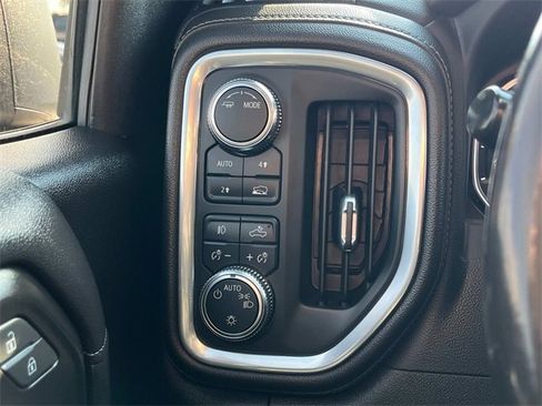Used 2022 GMC Sierra 1500 Elevation image 24