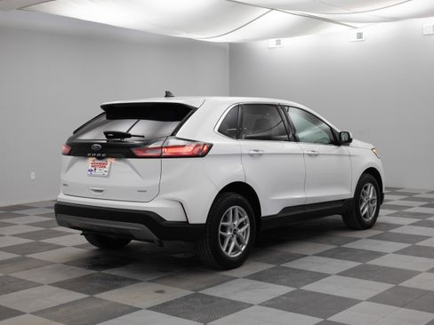 Used 2024 Ford Edge SEL w/ Convenience Package image 12