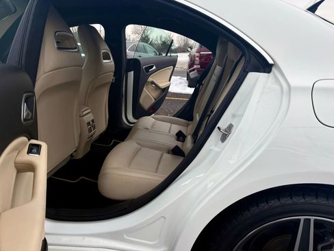 Used 2019 Mercedes-Benz CLA 250 4MATIC image 19