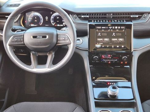 Certified 2025 Jeep Grand Cherokee Laredo X w/ Luxury Tech Group I image 26