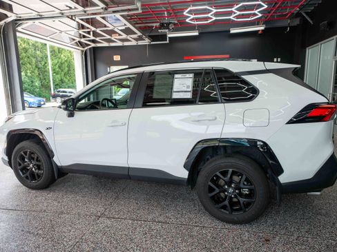 Certified 2024 Toyota RAV4 XLE FWD image 3
