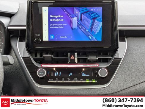 Used 2024 Toyota Corolla LE image 29