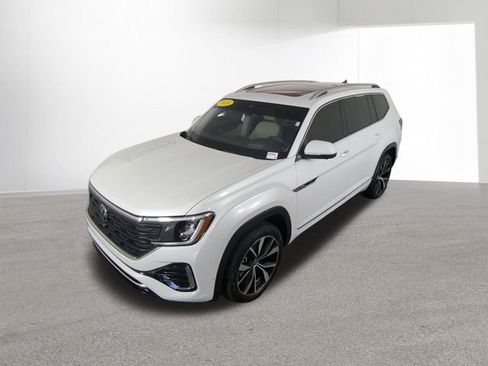 Used 2024 Volkswagen Atlas SEL Premium R-Line AWD/4WD image 40