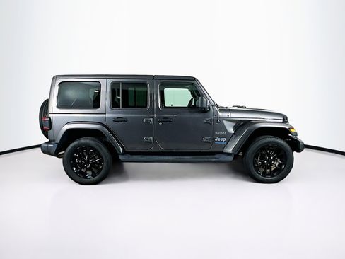 Used 2022 Jeep Wrangler Sahara w/ Cold Weather Group image 10