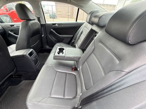 Used 2011 Volkswagen Jetta SE image 10