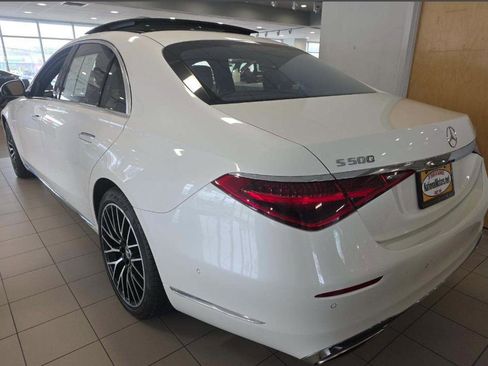 Used 2022 Mercedes-Benz S 500 4MATIC image 2