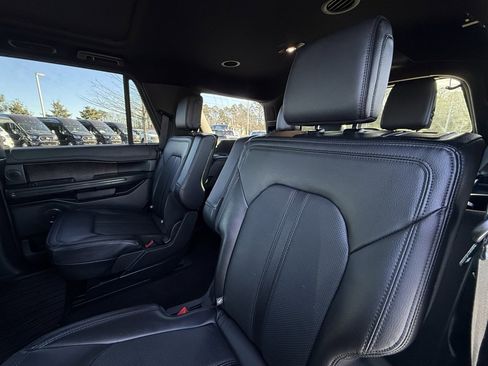 Certified 2021 Ford Expedition Limited image 27
