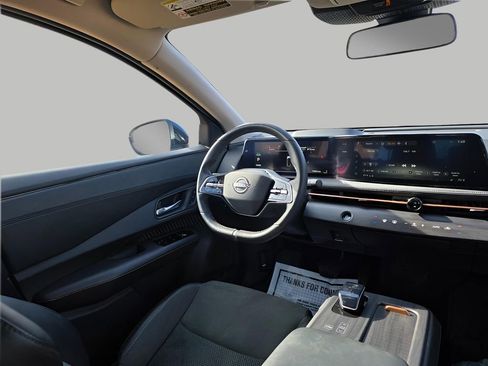 Used 2023 Nissan Ariya AWD image 10