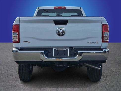 Used 2024 RAM 2500 Tradesman w/ Chrome Appearance Group image 5