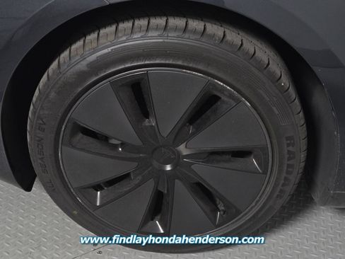 Used 2025 Tesla Model 3 Long Range RWD image 9