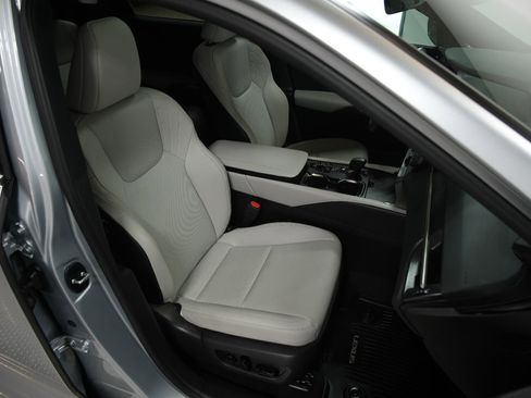 Used 2025 Lexus RX 350h AWD/4WD image 16