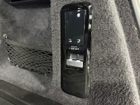 Used 2024 Land Rover Range Rover Sport Dynamic SE AWD/4WD image 29