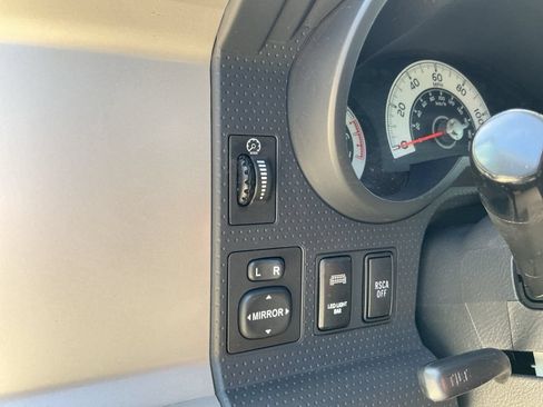 Used 2014 Toyota FJ Cruiser 4WD w/ Convenience Package image 27