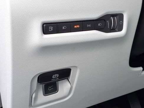 New 2026 Jeep Cherokee Limited image 9