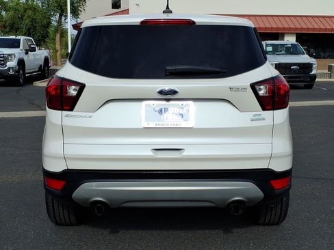 Certified 2019 Ford Escape SE FWD image 4